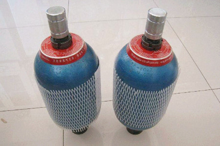 廠家生產活塞式蓄能器時需注意哪些？